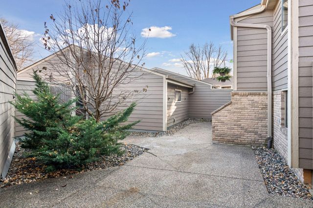 110312 Center Green Circle, Chaska, MN 55318