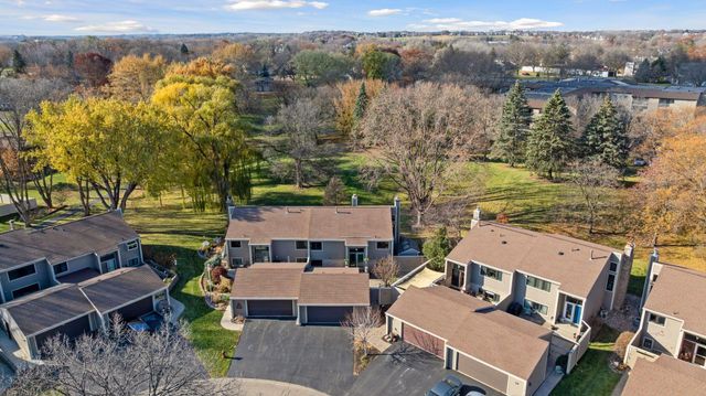 110312 Center Green Circle, Chaska, MN 55318