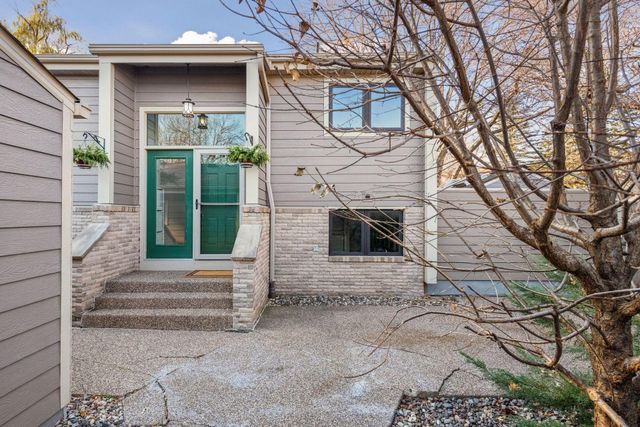 110312 Center Green Circle, Chaska, MN 55318