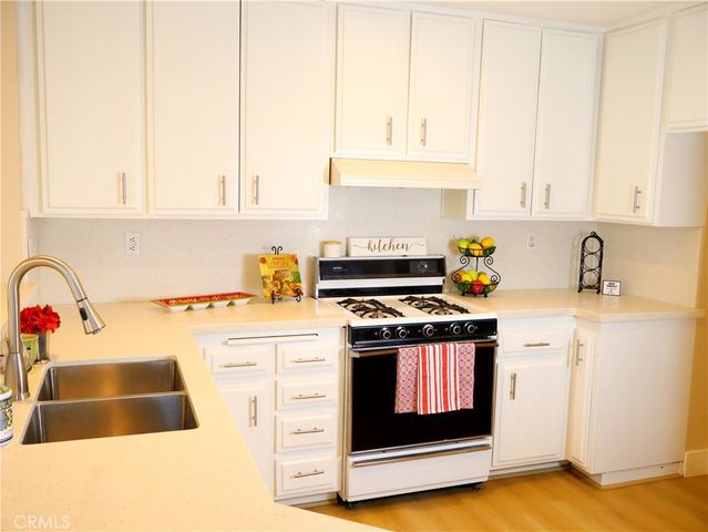 1121 San Marino Court 101, Corona, CA 92881