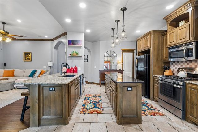 1314 Ladera Circle, Moore, OK 73160