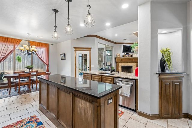 1314 Ladera Circle, Moore, OK 73160