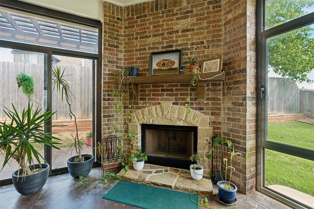 1314 Ladera Circle, Moore, OK 73160