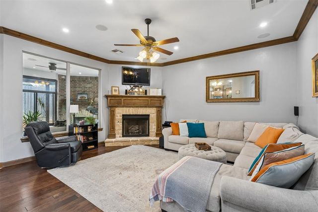 1314 Ladera Circle, Moore, OK 73160
