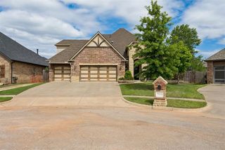1314 Ladera Circle, Moore, OK 73160