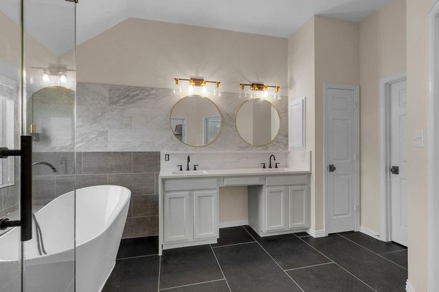 215 Briar Trace Lane, Richmond, TX 77406