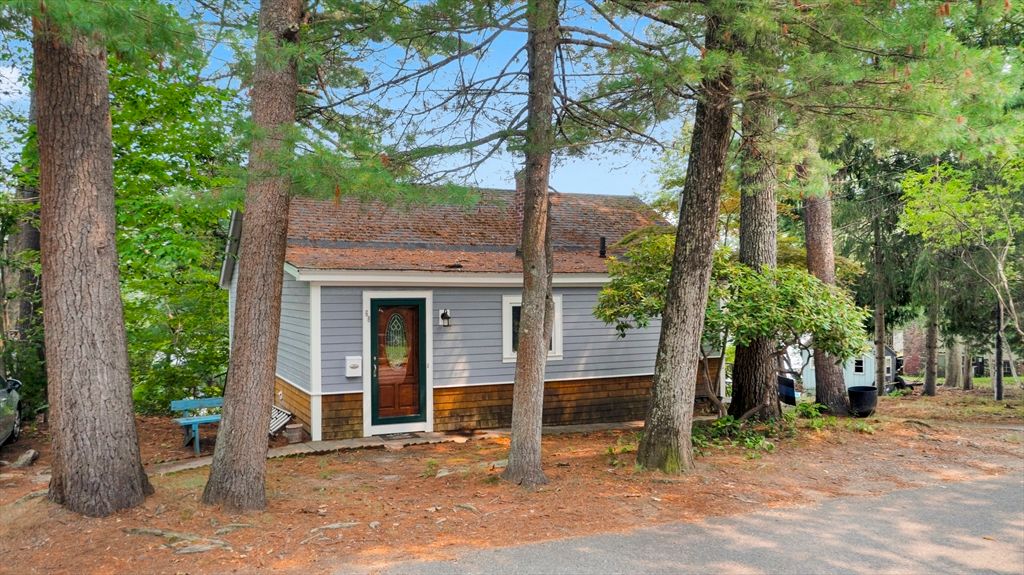 68 Lake Avenue, Leicester, MA 01524