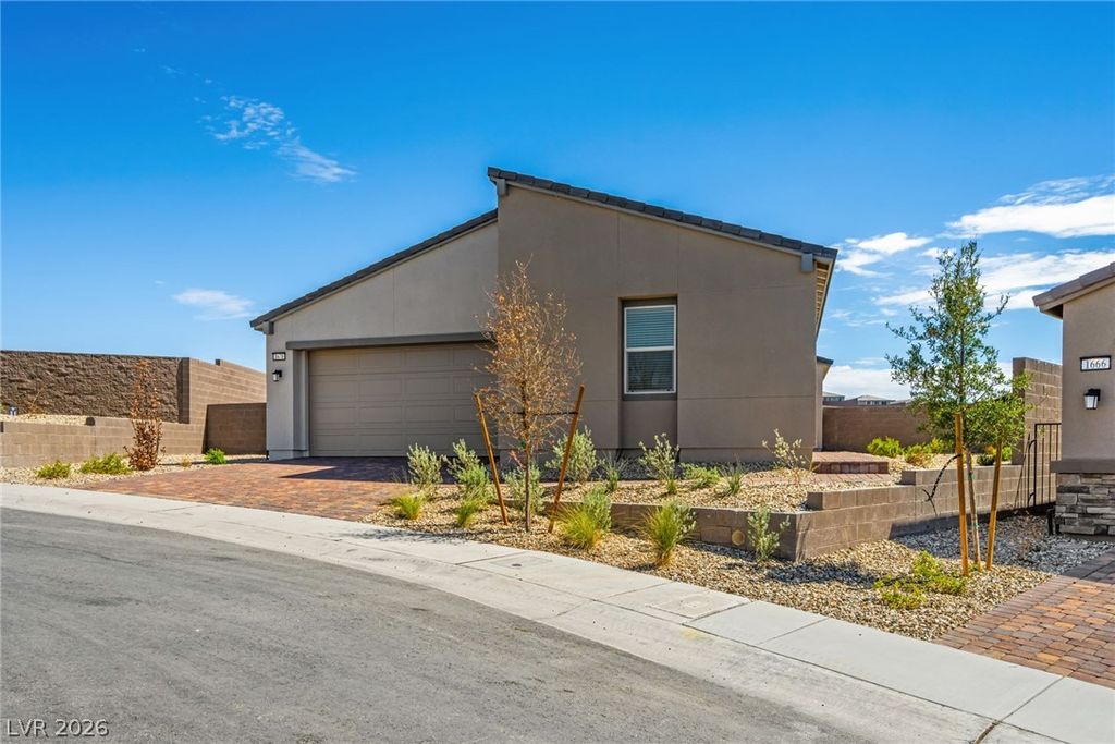 1670 Capri Falls Court, Henderson, NV 89011 — photo 2