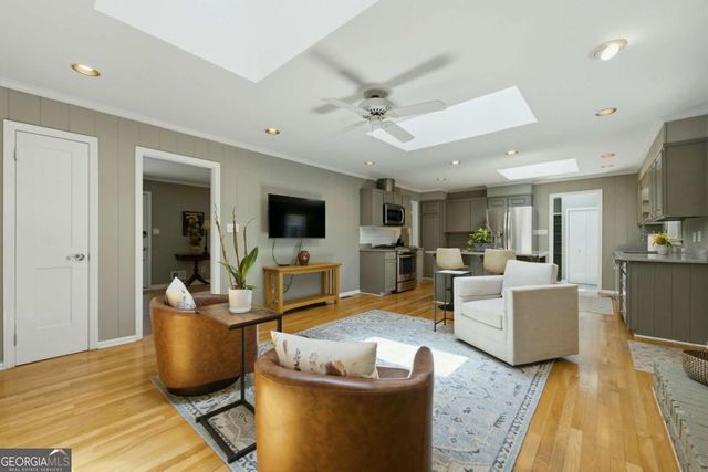 734 Huntington Place SE, Marietta, GA 30067
