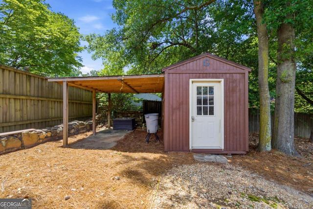 734 Huntington Place SE, Marietta, GA 30067