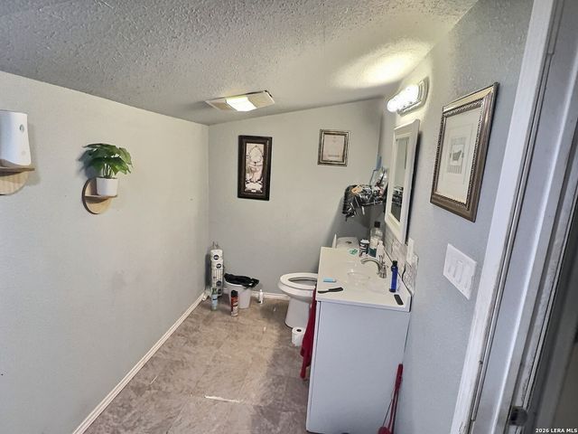 115 Robert E Lee, San Antonio, TX 78214