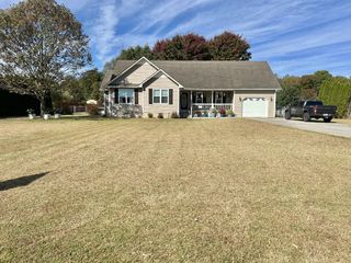 233 Jacoby Dr, Manchester, TN 37355