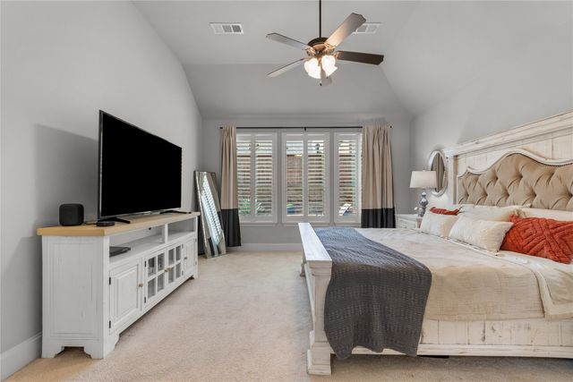 1616 Golf Club Drive, Lantana, TX 76226