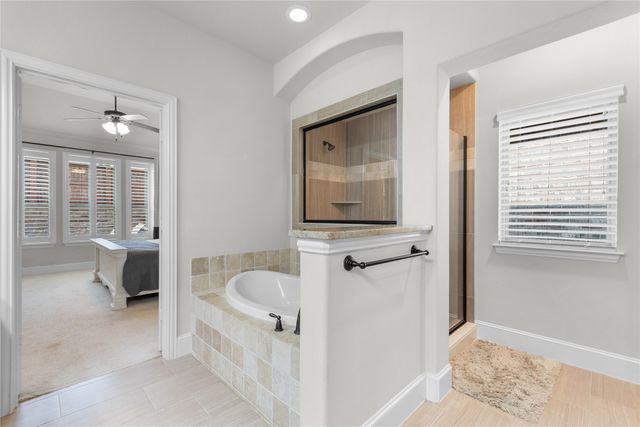 1616 Golf Club Drive, Lantana, TX 76226