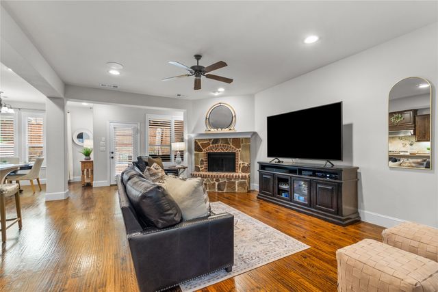 1616 Golf Club Drive, Lantana, TX 76226