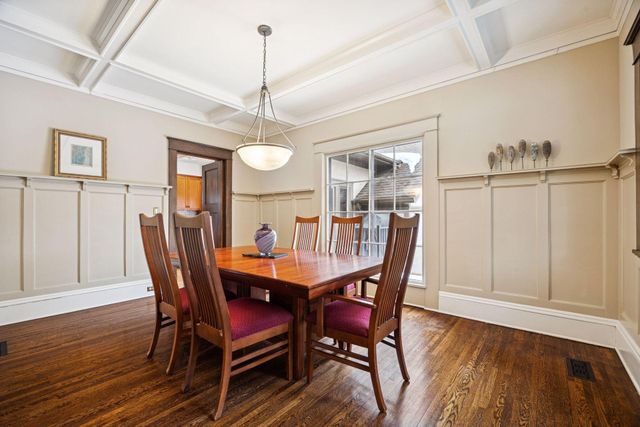 2119 Oliver Avenue S, Minneapolis, MN 55405