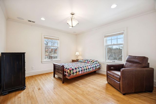 2119 Oliver Avenue S, Minneapolis, MN 55405