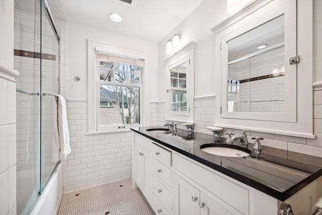 2119 Oliver Avenue S, Minneapolis, MN 55405