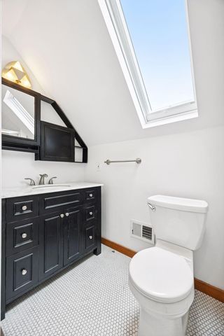 2119 Oliver Avenue S, Minneapolis, MN 55405