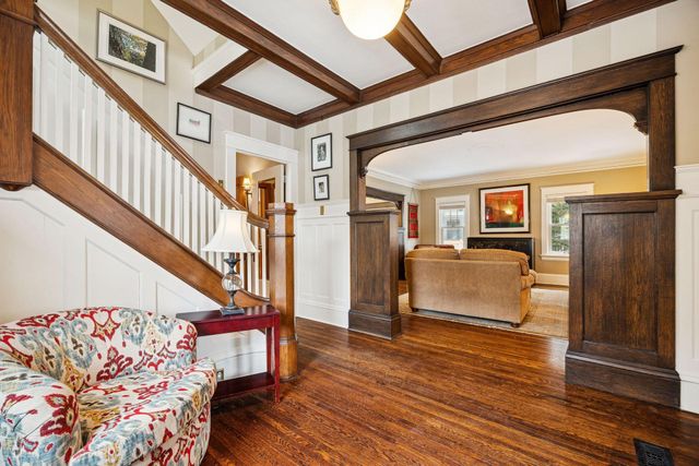 2119 Oliver Avenue S, Minneapolis, MN 55405