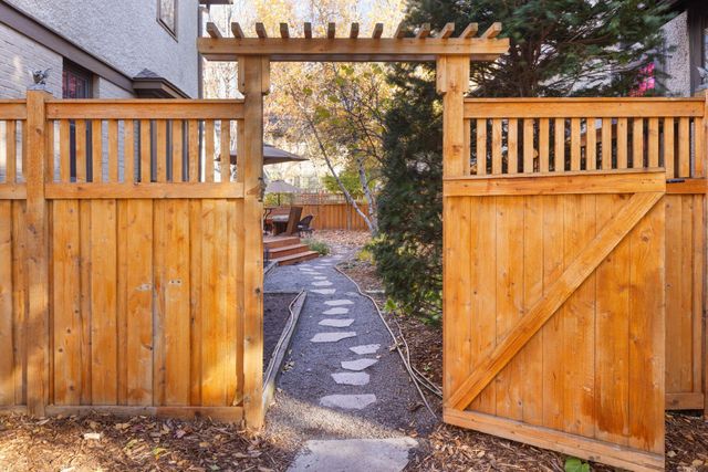 2119 Oliver Avenue S, Minneapolis, MN 55405