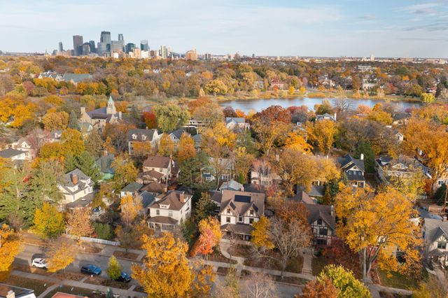 2119 Oliver Avenue S, Minneapolis, MN 55405