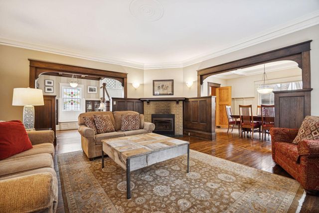 2119 Oliver Avenue S, Minneapolis, MN 55405