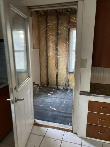 1709 MADISON STREET, Manitowoc, WI 54220