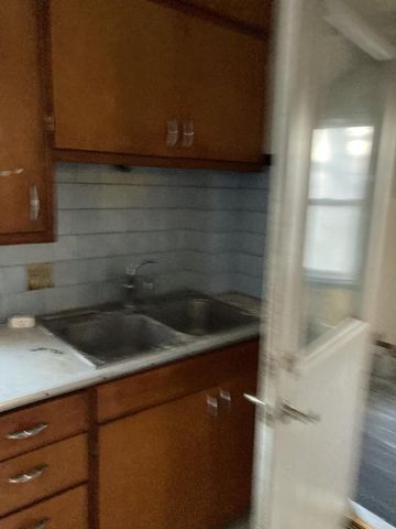 1709 MADISON STREET, Manitowoc, WI 54220