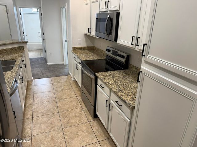 2028 E River Rd Unit 203, Tucson, AZ 85718