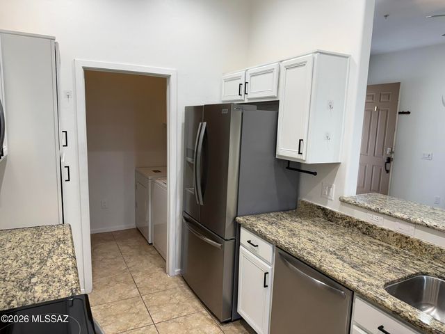2028 E River Rd Unit 203, Tucson, AZ 85718