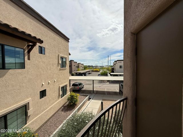 2028 E River Rd Unit 203, Tucson, AZ 85718