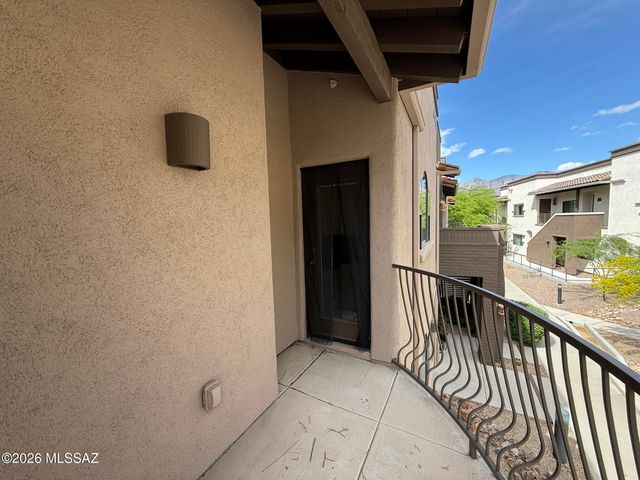 2028 E River Rd Unit 203, Tucson, AZ 85718