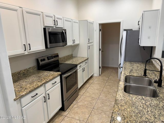 2028 E River Rd Unit 203, Tucson, AZ 85718