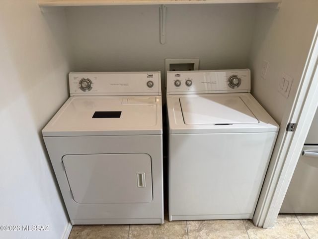 2028 E River Rd Unit 203, Tucson, AZ 85718