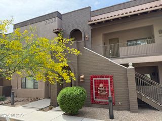 2028 E River Rd Unit 203, Tucson, AZ 85718