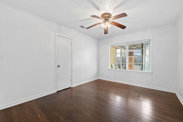 8044 Wier Drive, Houston, TX 77017