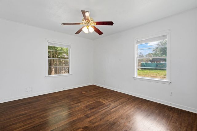 8044 Wier Drive, Houston, TX 77017