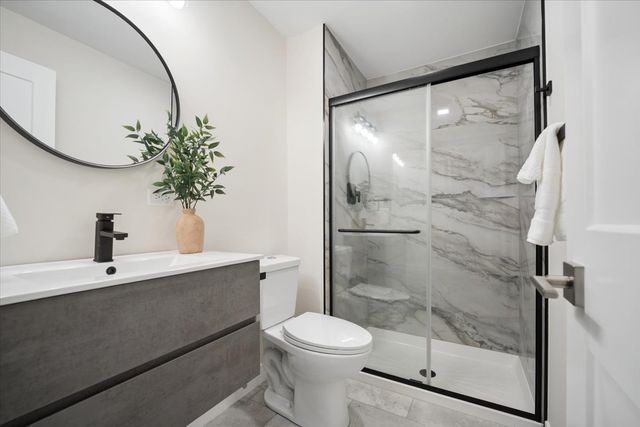 1117 S OLD WILKE Road 402, Arlington Heights, IL 60005