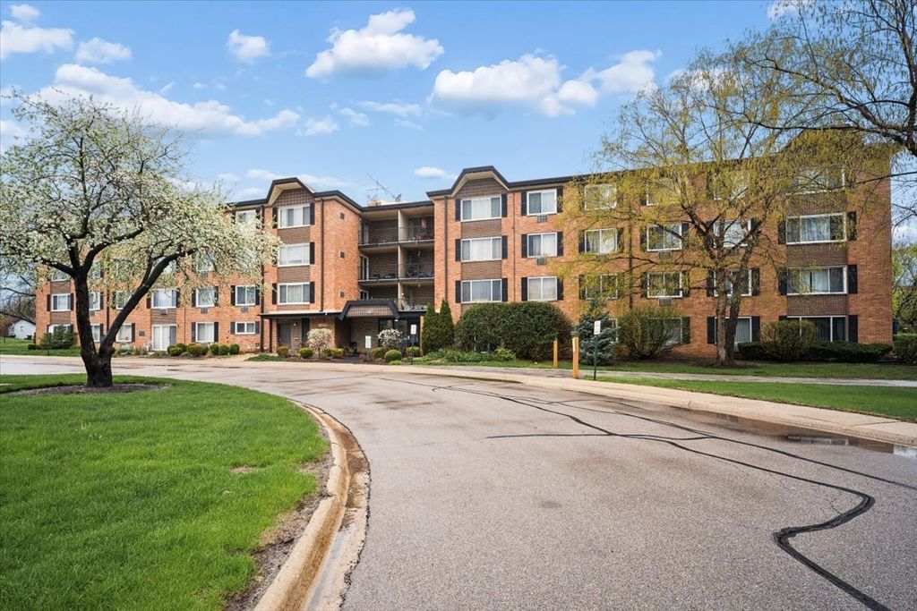 1117 S OLD WILKE Road 402, Arlington Heights, IL 60005