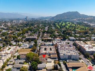 10634 Whipple Street, Toluca Lake (los Angeles), CA 91602