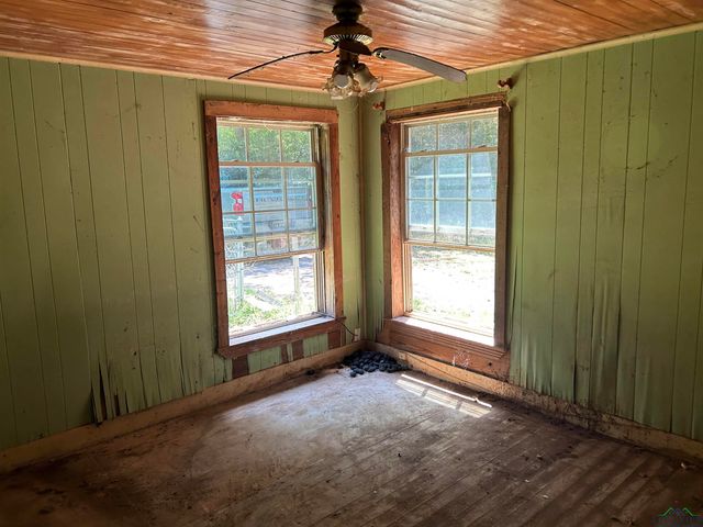 11006 S FM 225, Laneville, TX 75667