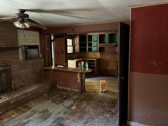 11006 S FM 225, Laneville, TX 75667