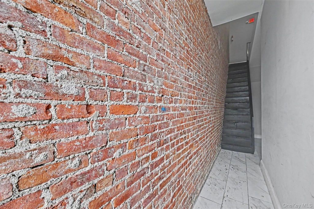 164 Broadway, Newburgh, NY 12550 — photo 4