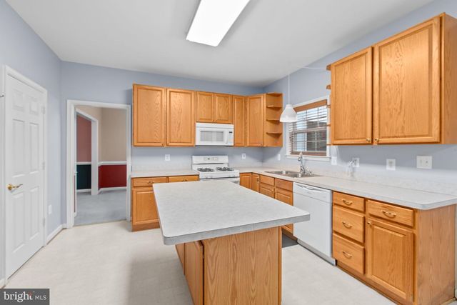 12 BELLS RIDGE DR, Stafford, VA 22554