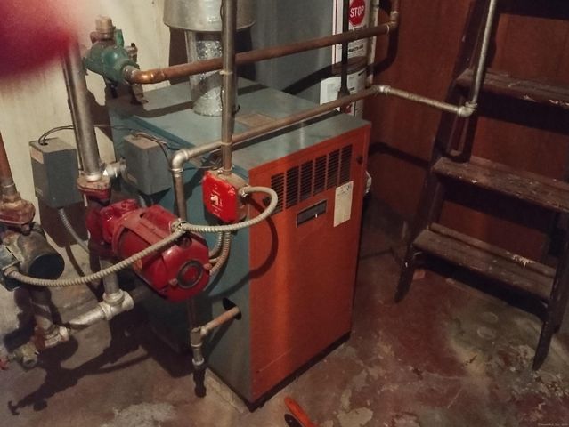 58 Auburn Street, Stratford, CT 06614