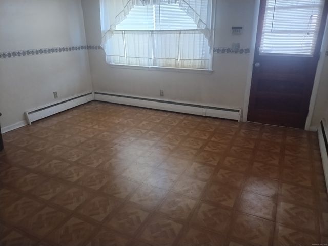 58 Auburn Street, Stratford, CT 06614