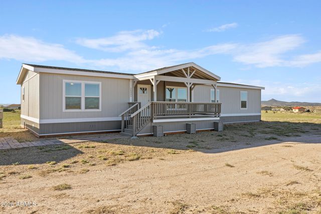 26985 N DARK SKY Drive, Paulden, AZ 86334
