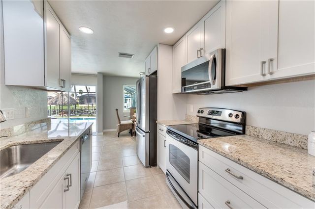 5244 SW 3rd AVE, Cape Coral, FL 33914