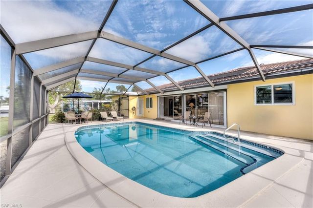 5244 SW 3rd AVE, Cape Coral, FL 33914